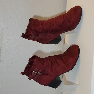 ROUGE Fuax Suede Buckle Zip Bootie Heel 7.5